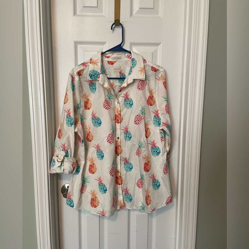 Chicos No-Iron Button down shirt. Hardware Roll Tab Sleeves Pineapple Print. - Picture 2 of 6